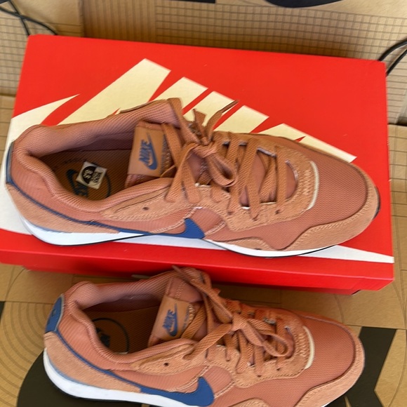 Nike Venture Runner Mineral Clay/Mystic Navy Men’s - Picture 5 of 16